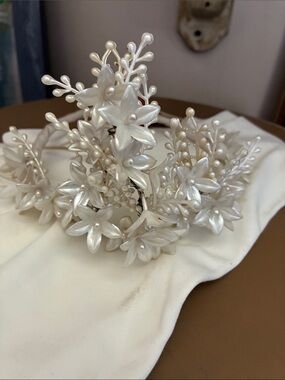 Vintage Bridal Ivory Pearl Floral Hair Vine